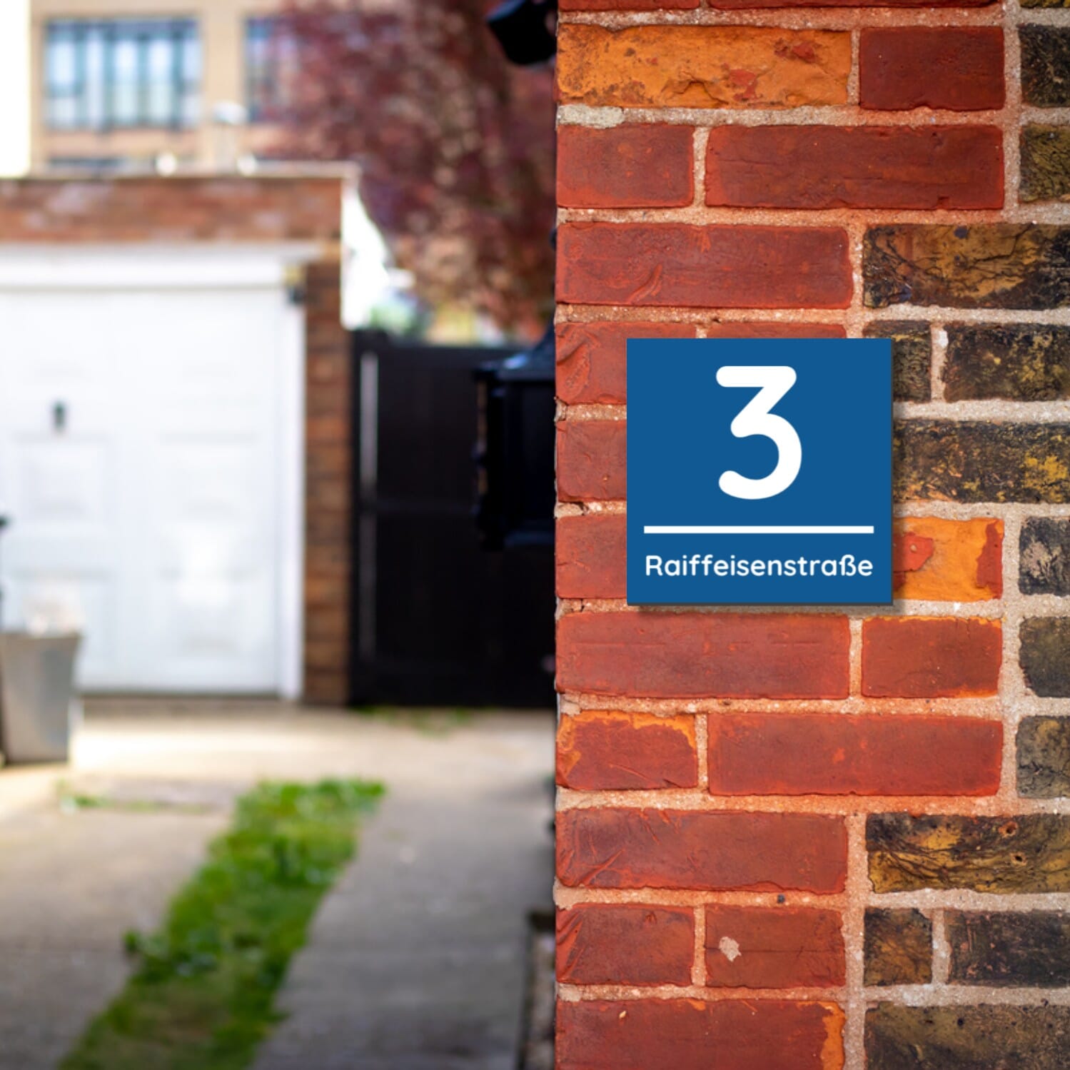 Individuelles Hausnummern-Schild 20x20 cm - adressaufkleber-fabrik.de