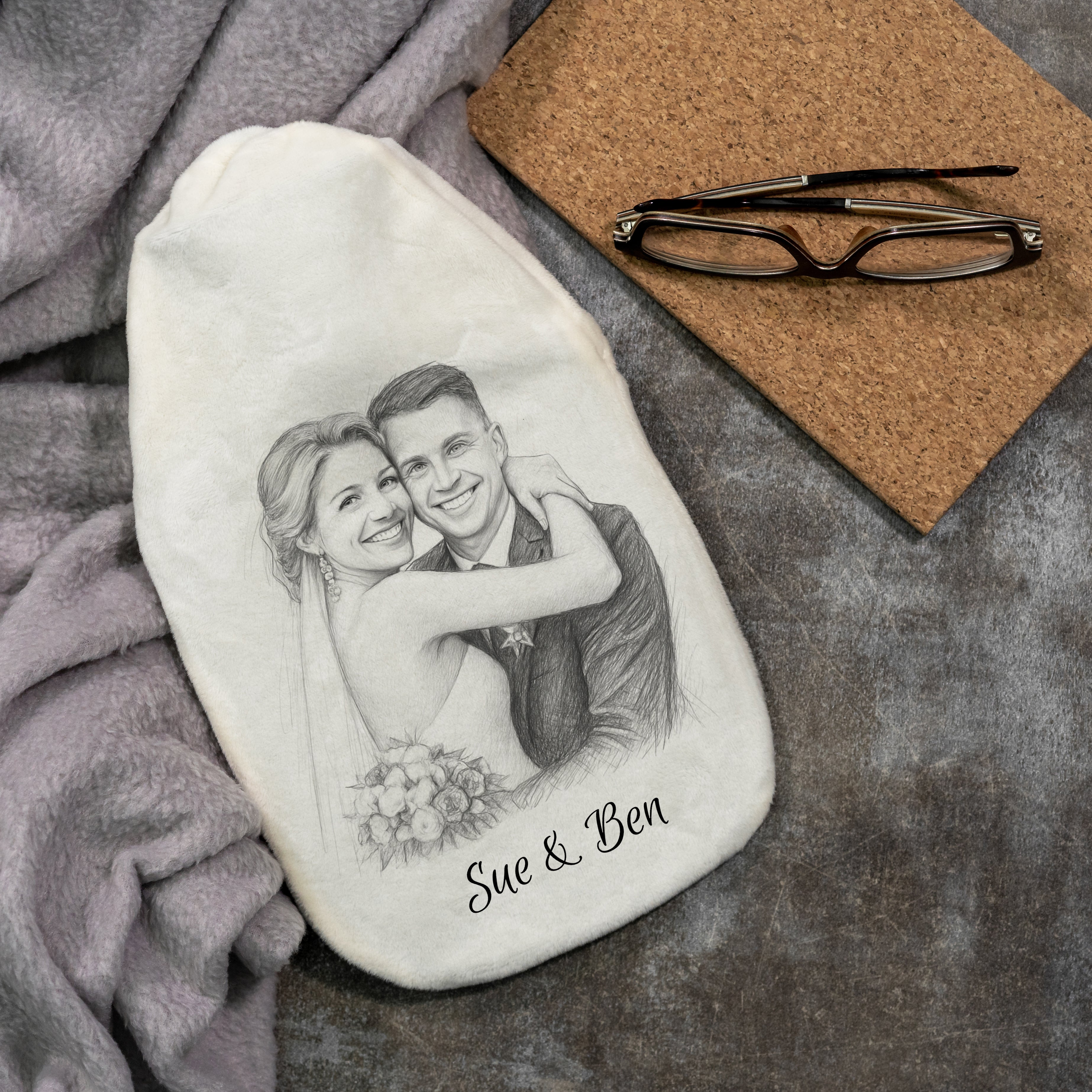 Wärmflasche mit Bleistiftzeichnung und Individualisierung