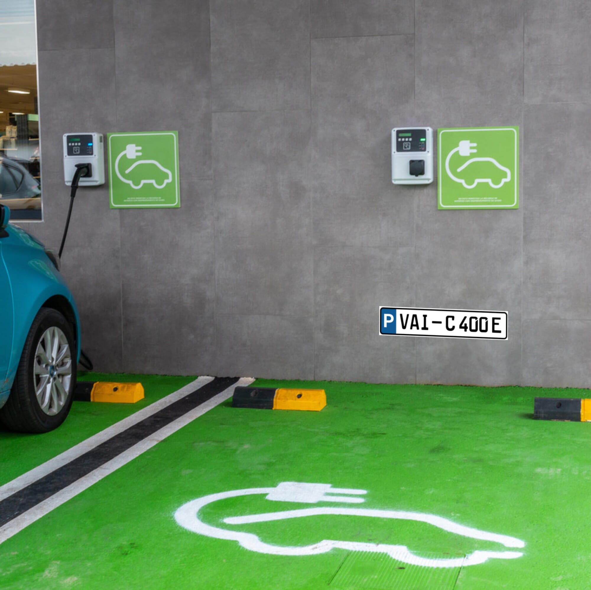 Parkplatz Schild in Kennzeichen-Größe 520x110 mm - adressaufkleber-fabrik.de